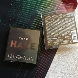 HUDA BEAUTY Haze Obsessions Khaki